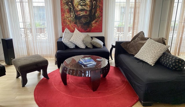 PORTE MAILLOT & ETOILE - PERFECT WORK & TOURIST LOCATION - LUX RENOVATED FLAT