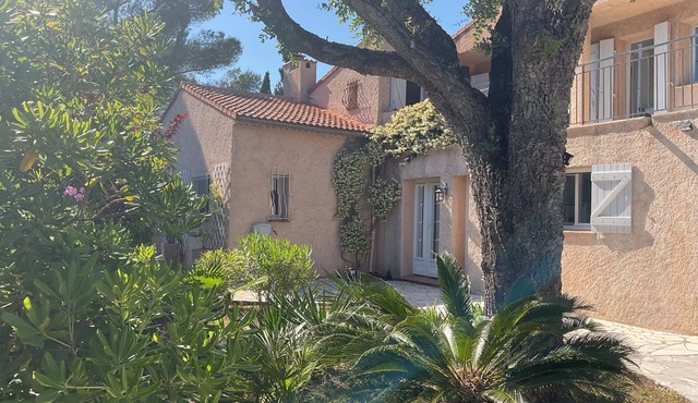 Saint Raphael beautiful villa 170 m2 swimming pool, very quiet, comfortable, residential