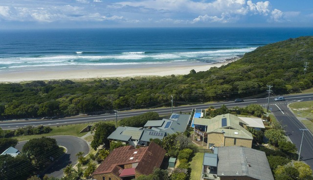Sand Dunes - Spacious Airy Townhouse by the beach