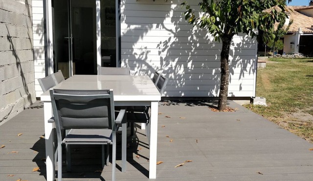 Studio "À La Source De Croignon" with Private Terrace, Wi-Fi and Air Conditioning