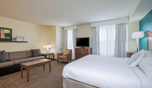 Studio King | Marriott Salisbury | Eastern Shore Stay, Breakfast, Near Airport