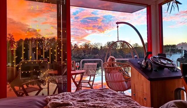 Suite Scandinave : Cocon d'amour sur l'eau avec SAUNA (vue) (40' Paris)