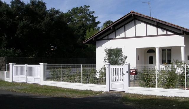 Summer holiday home for 4/6 people.