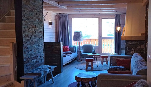 Sumptuous chalet of 130 m2 for 11 guests it is facing full with a view of the mountains
