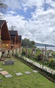Teras Danu