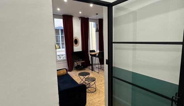 Terreaux, Apartment 37 m² Avec 1 Chambre, Rue Calme