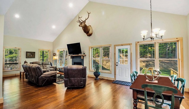 True Adirondack living. 3-bedroom house in tranquil Diamond Point.