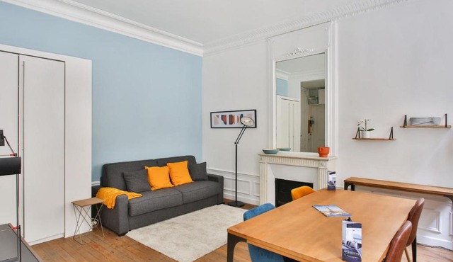Typical studio close to Eiffel Tower and Arc de Triomphe in Paris - Welkeys