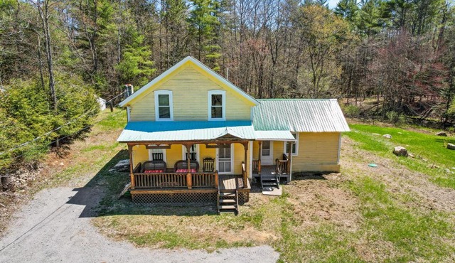 Valentine Pond House