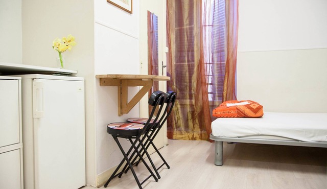 Victoria House - Hostel