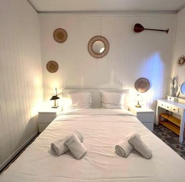 Villa paisible avec wifi, piscine et jardin