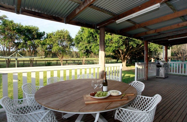 Sahara Trails Complex - Coastal countryside escape for the extended family - with horse riding!