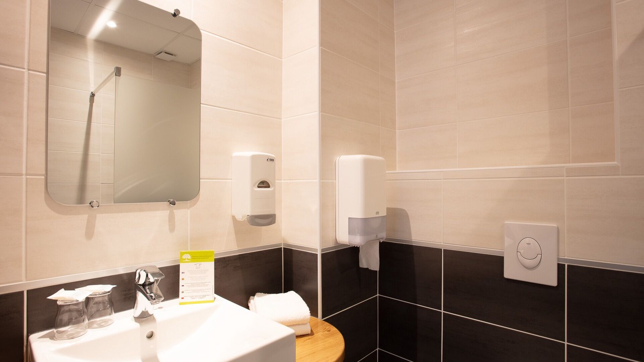Photo of Bathroom in Saint-Geniez-d'Olt
