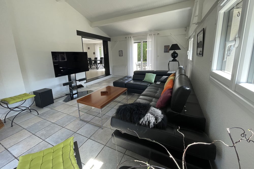 Photo of Livingroom in Quinsac