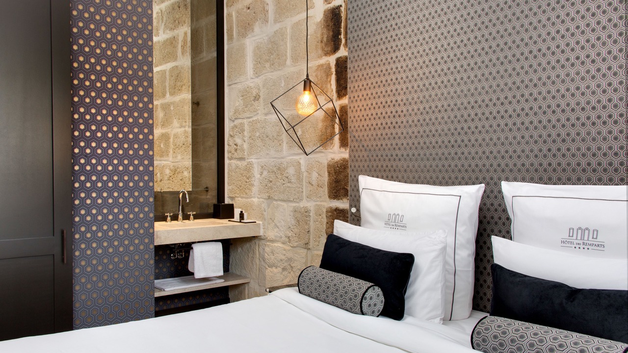Photo of Bedroom in Aigues-Mortes Medieval City