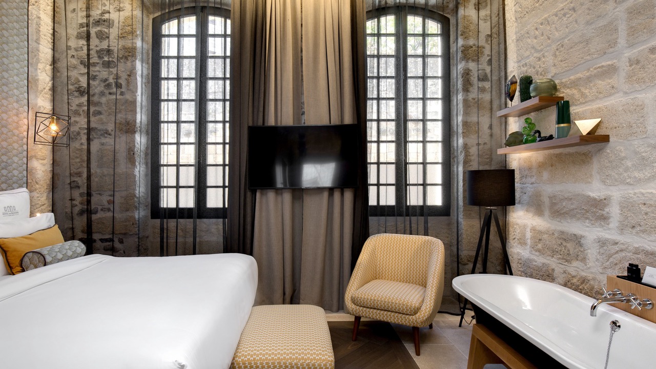 Photo of Bedroom in Aigues-Mortes Medieval City