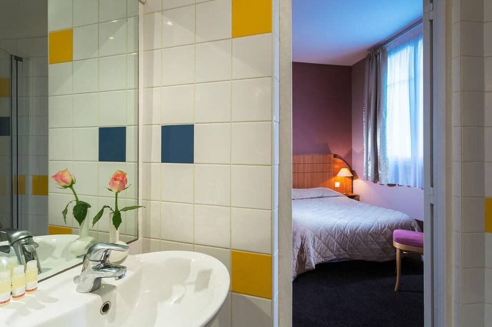 Photo of Bathroom in Gare-Jouvenet