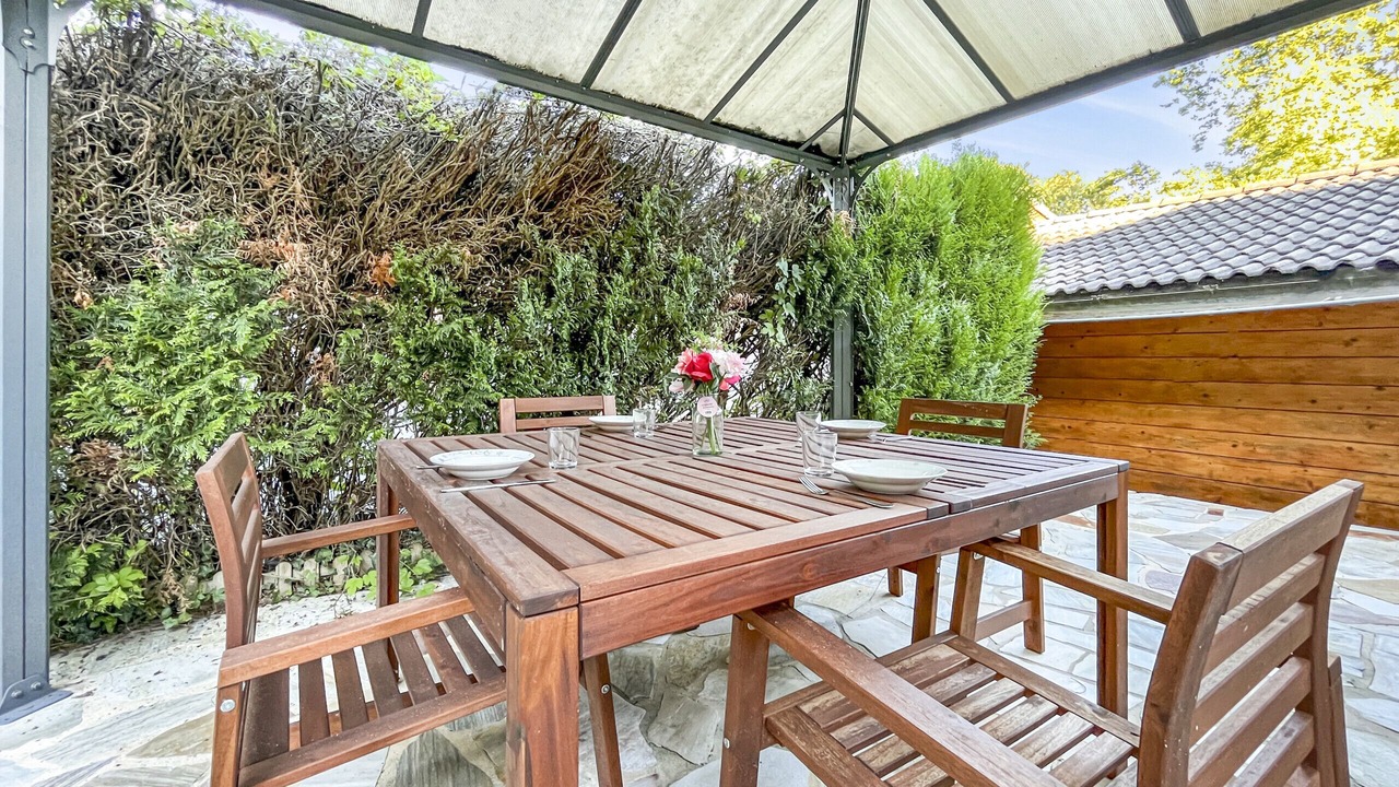 Photo of Outdoor in Bonne