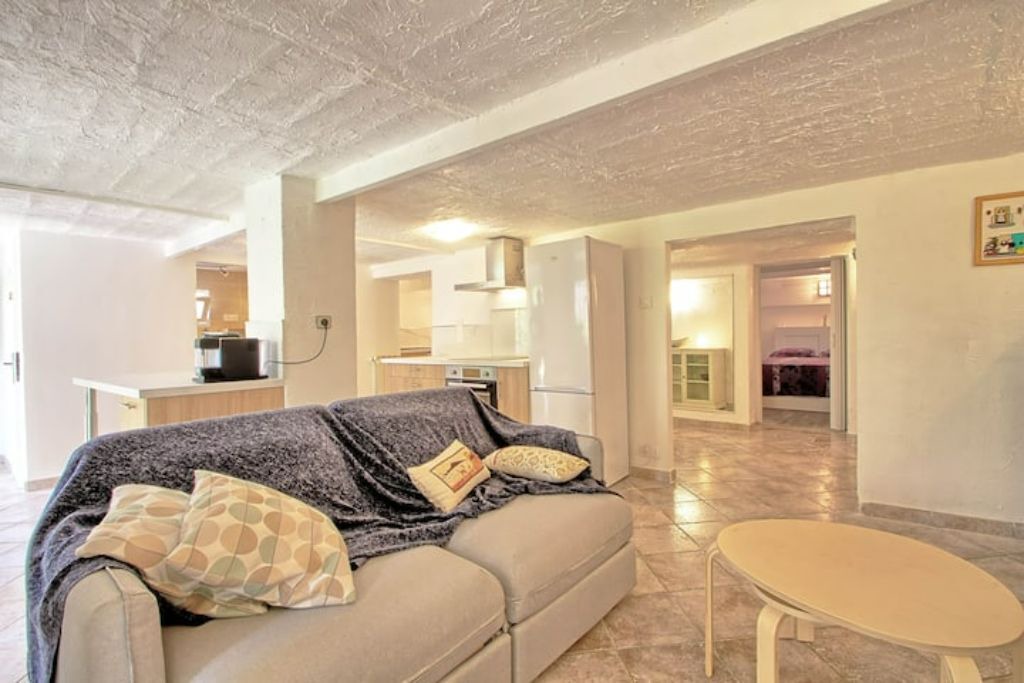 Photo of Livingroom in Le Mourillon
