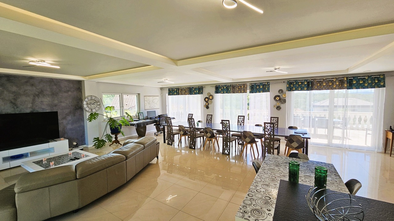 Photo of Livingroom in Juvigny