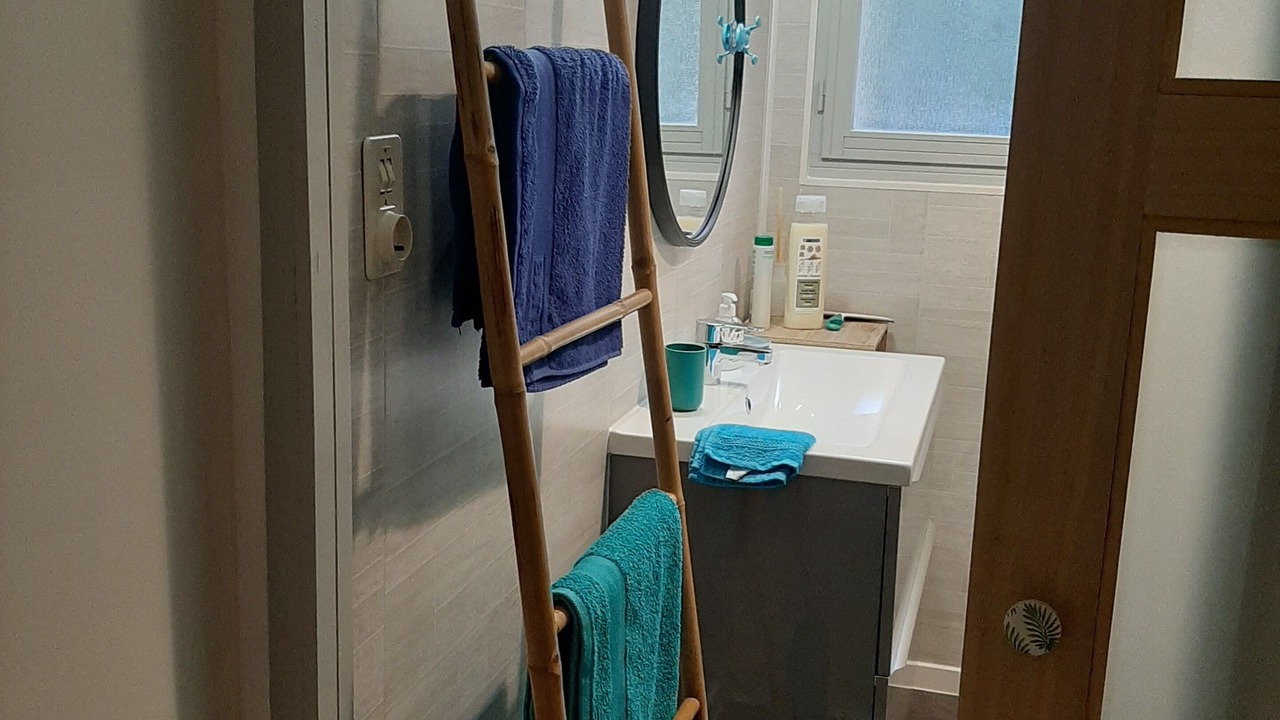 Photo of Bathroom in Kennedy