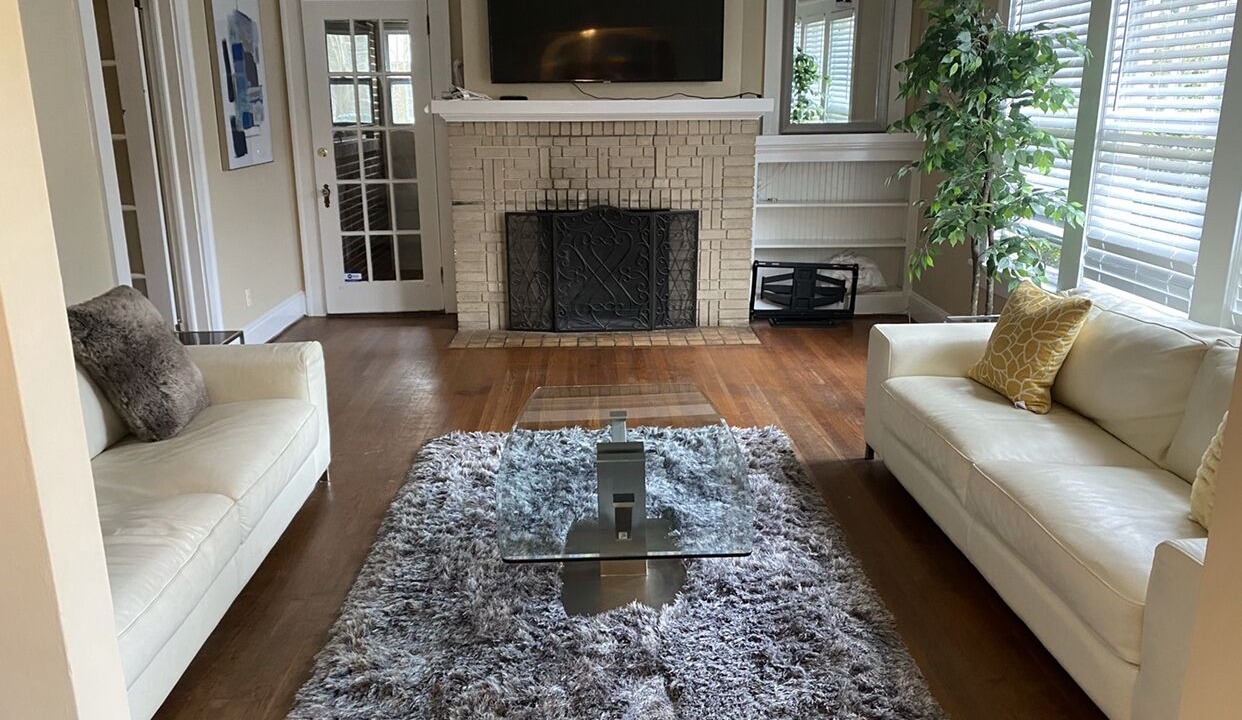 Photo of Livingroom in Garden Hills