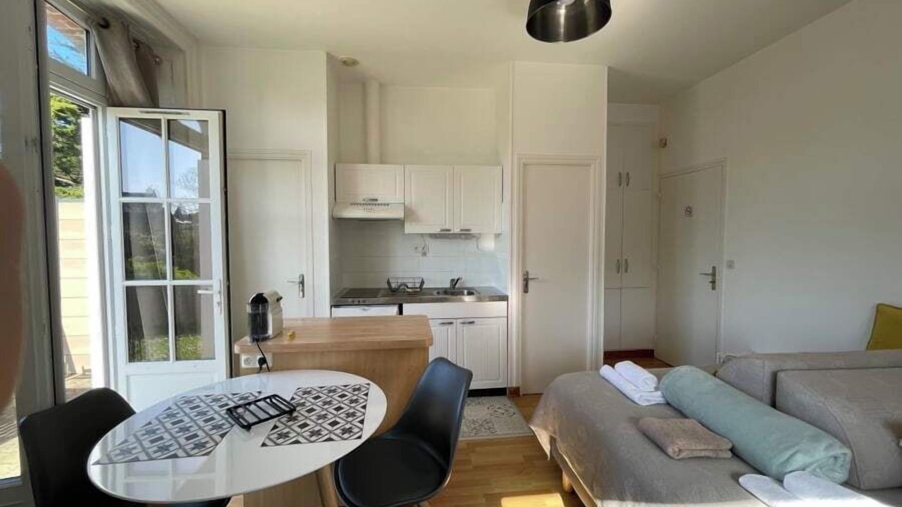 Photo of Livingroom in Parame