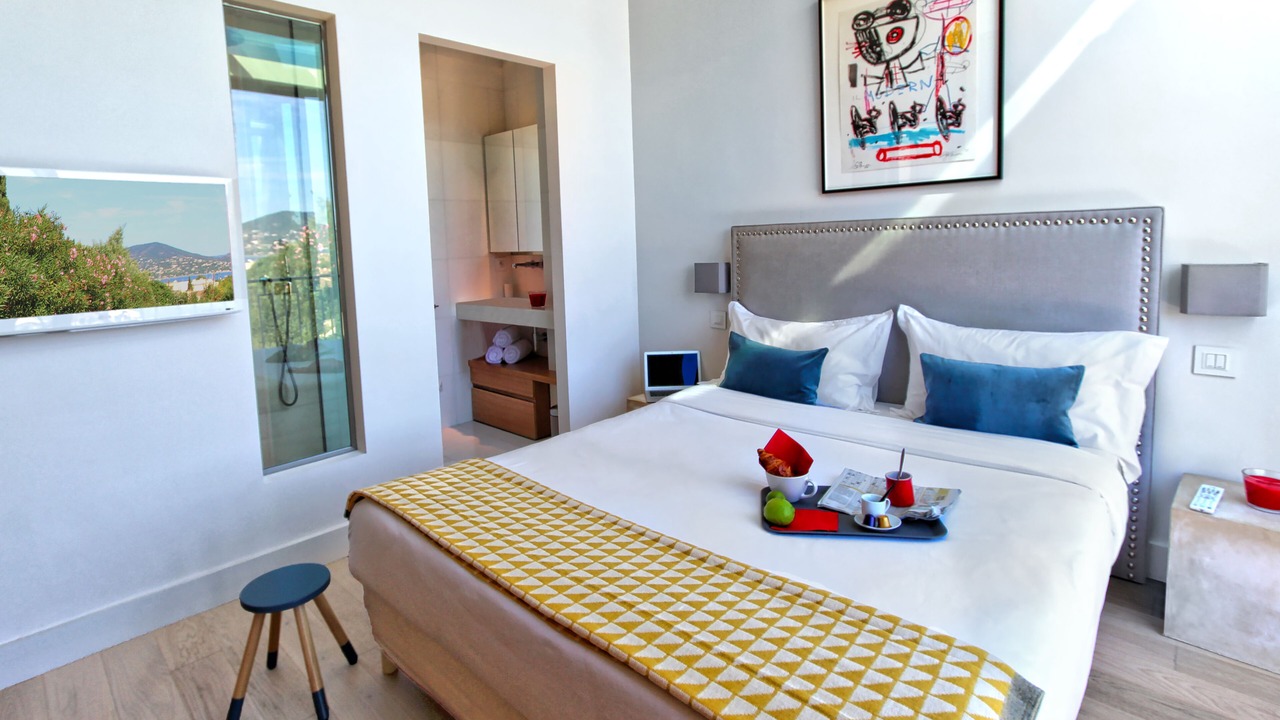 Photo of Bedroom in Saint-Tropez City Centre