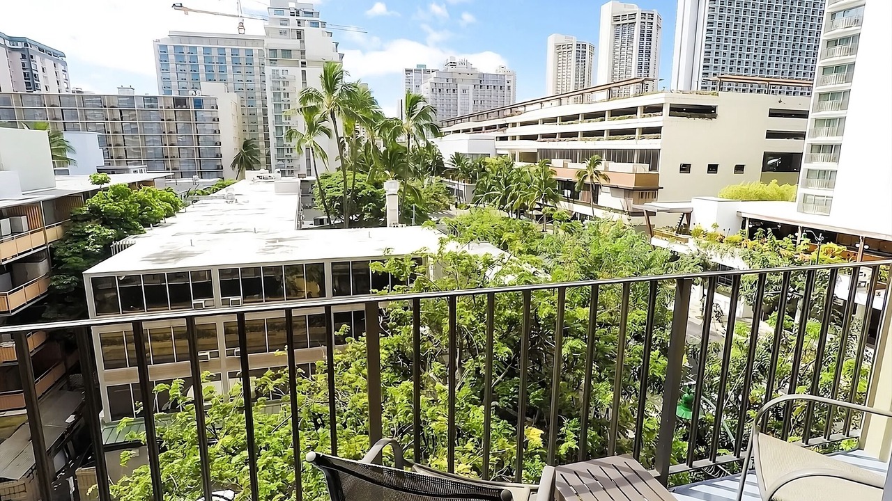 Photo of Patio Balcony in Waikiki