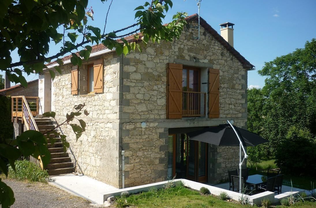 Photo of Outdoor in Denat