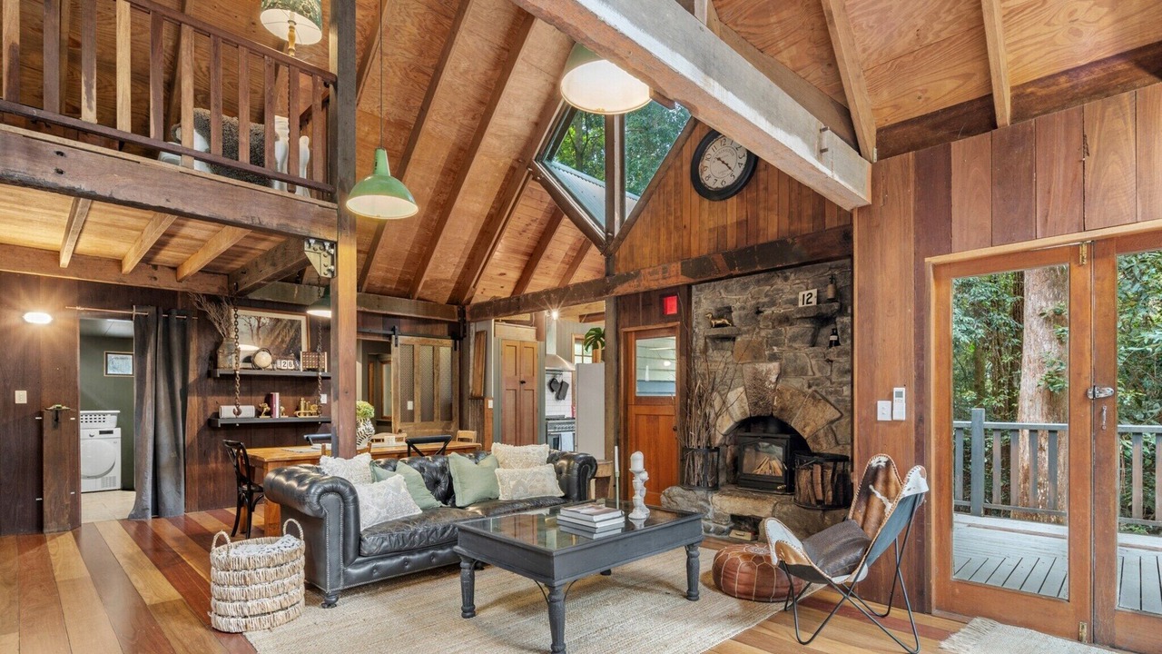 Photo of Livingroom in Springbrook