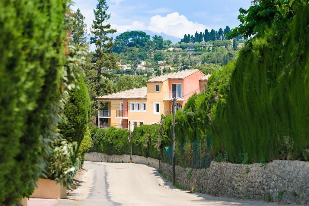 Photo of Others in Mougins