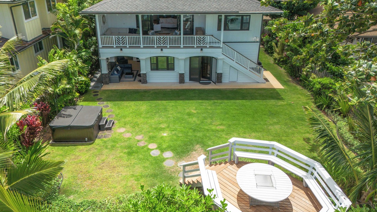 Photo of Patio Balcony in Mokuleia