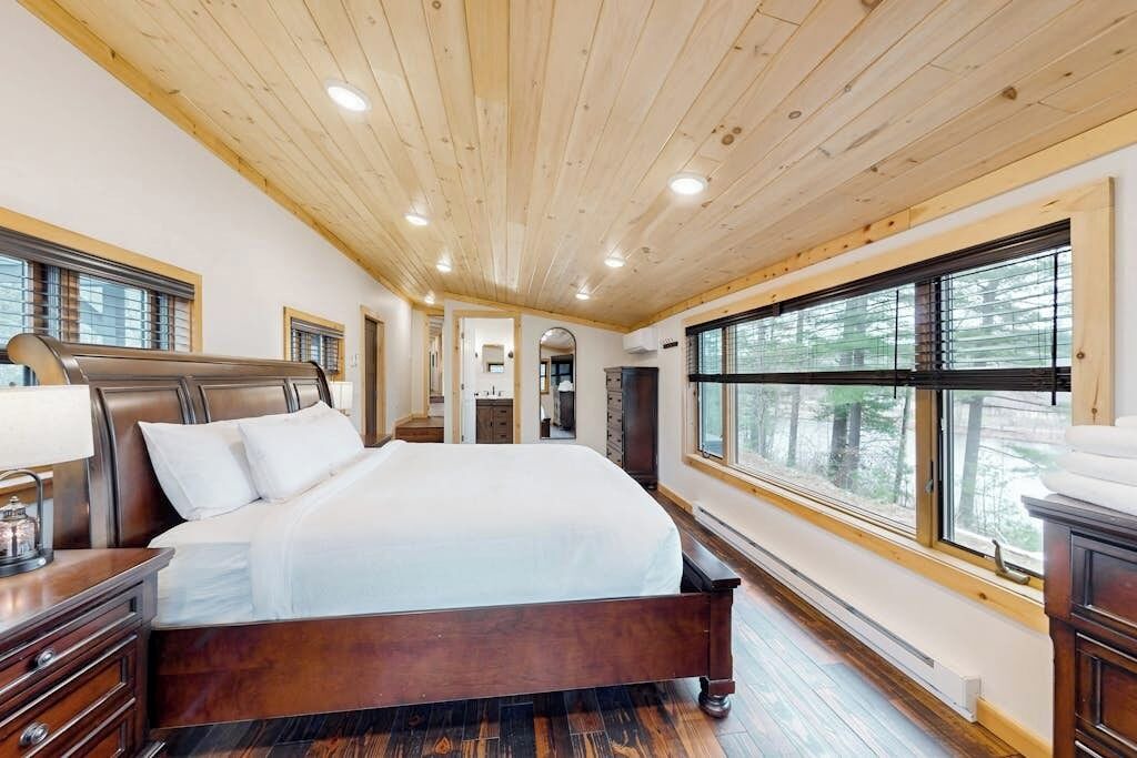 Photo of Bedroom in North Creek