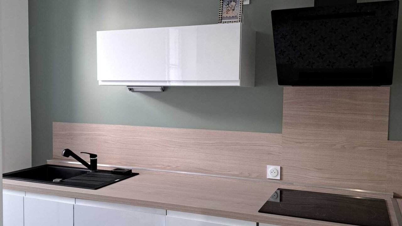 Photo of Kitchen in Poincare - Foch - Anatole France - Croix de Bourgogne