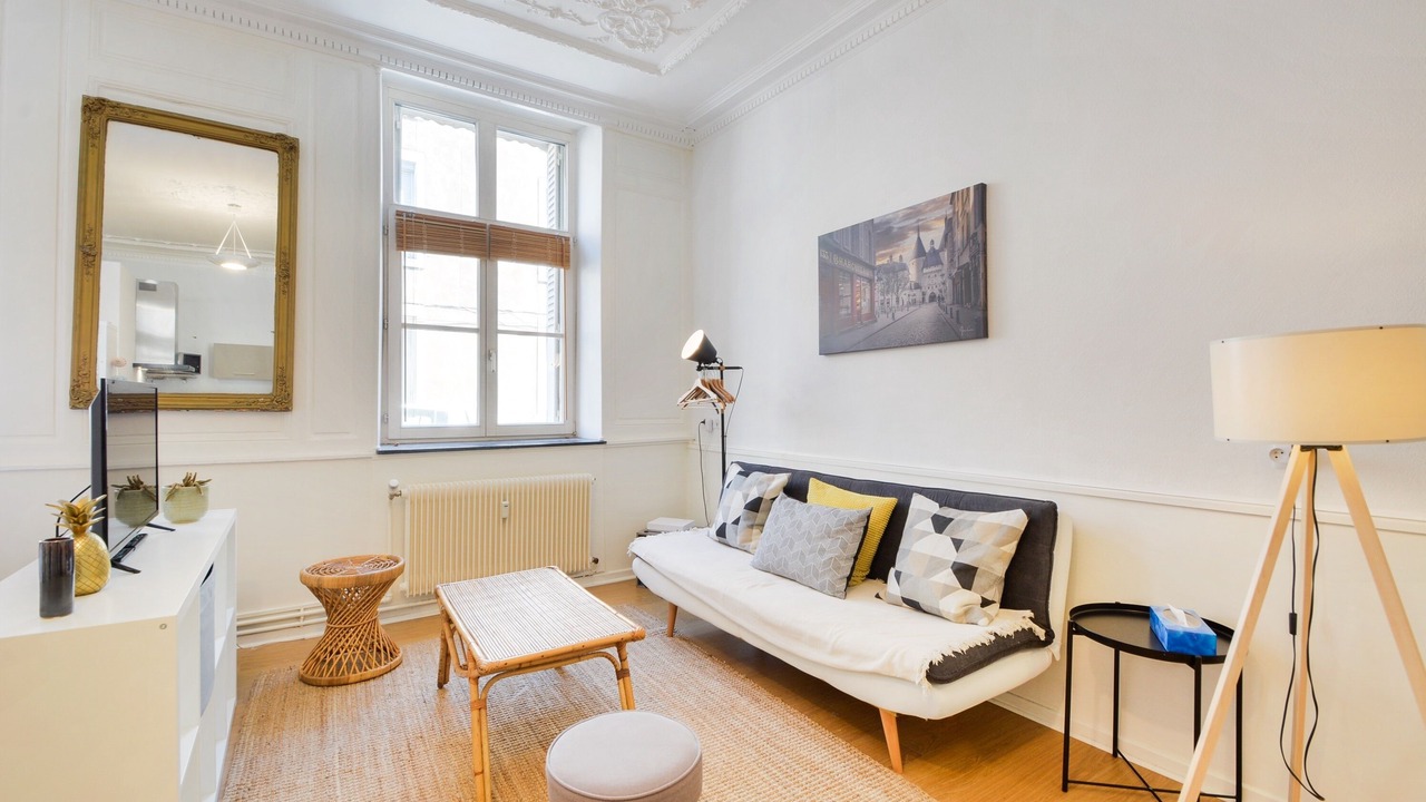 Photo of Livingroom in Saint Nicolas - Charles III - Ville vieille - Trois Maisons - Leopold