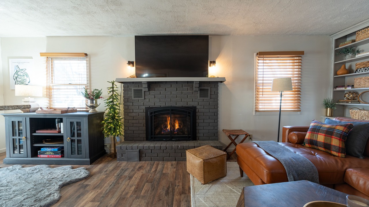 Photo of Livingroom in Glens Falls
