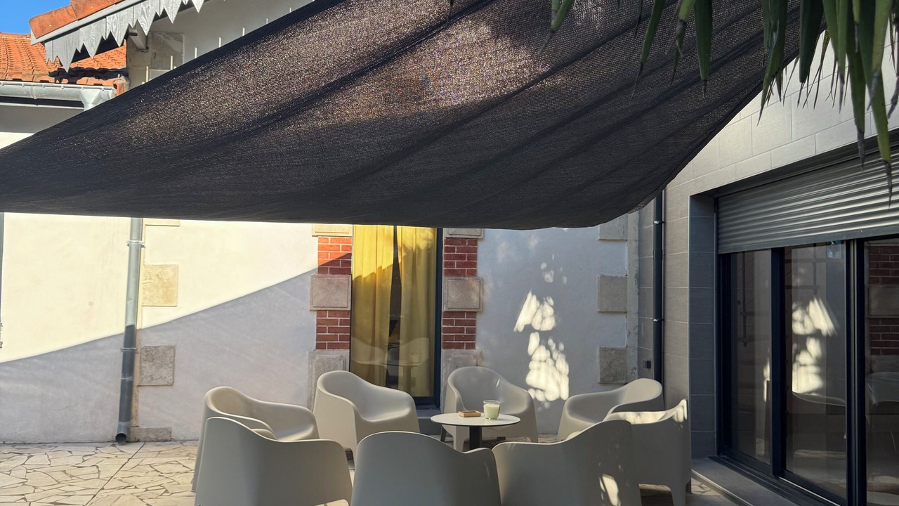 Photo of Patio Balcony in Route de Beaucaire