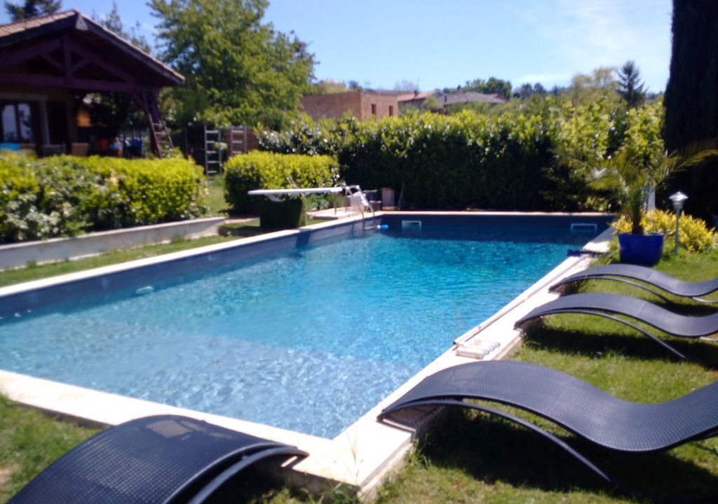 Photo of Outdoor in Charnay