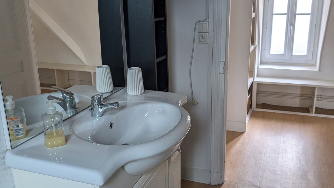Photo of Bathroom in Centre Ville Rive Gauche