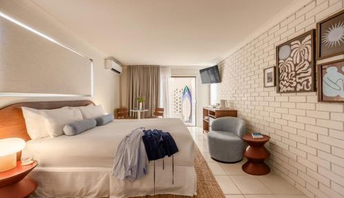 Standard Queen Room