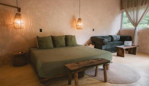 King Studio with Sofa Bed