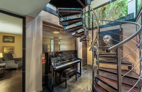 Sevrier House | Exceptional Hollywood Villa on the Shores of Lake Annecy