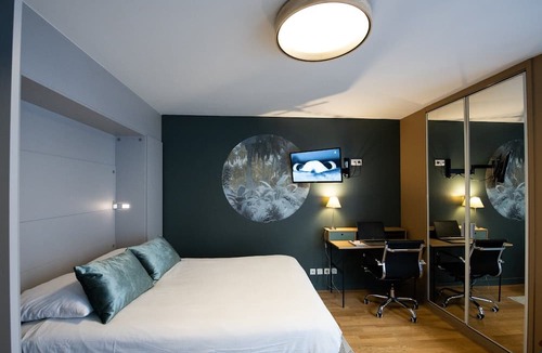 Boucle - Gros Caillou Apartment | Le Richan - In the heart of Croix-Rousse with AC
