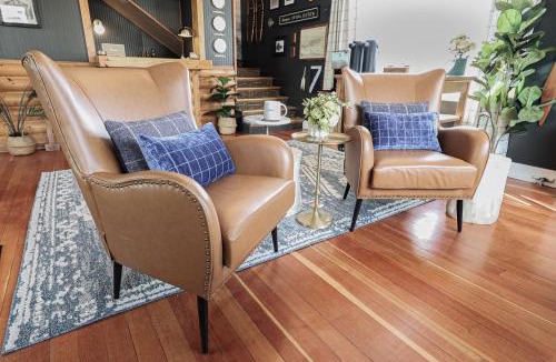 Homer Hotel | The Moosetide Hotel