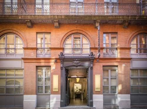Le Grand Balcon Hotel