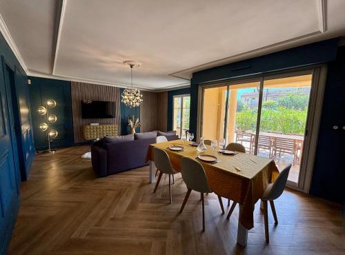 Appartement de charme, terrasse au soleil, proche du port de Sanary